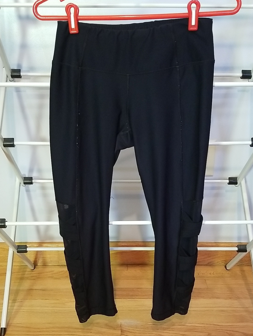 90 Degree Black Cropped Leggings